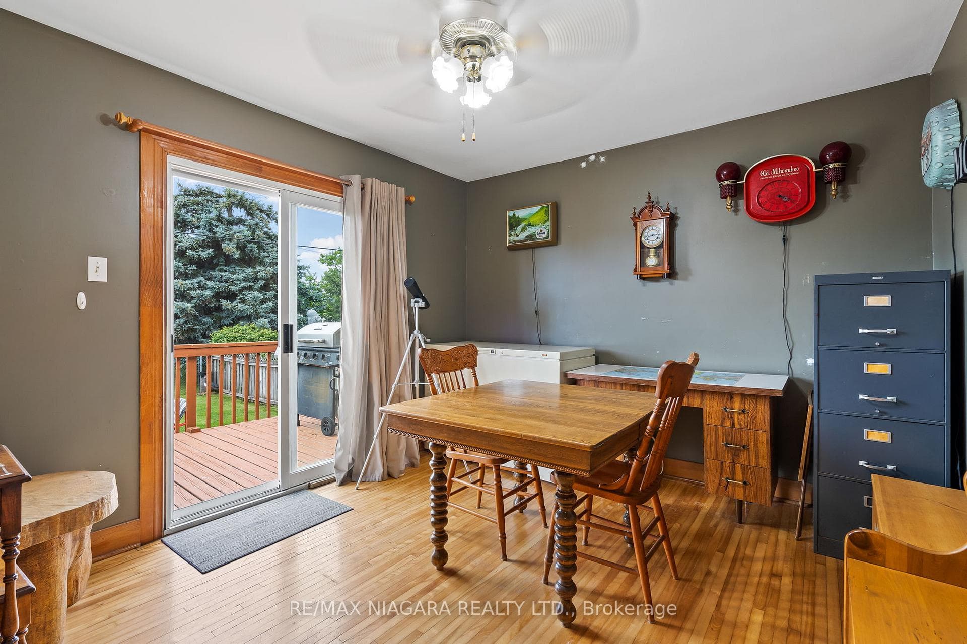 37 Knoll Street photo 14