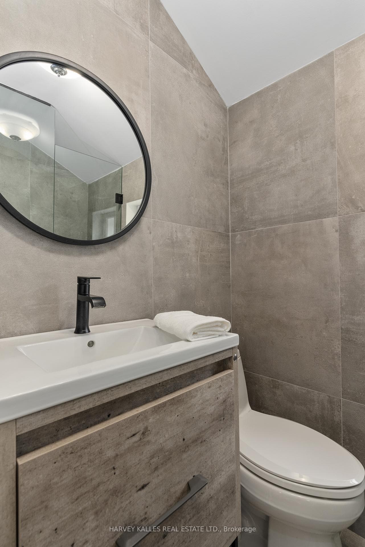 2 Black Forest Lane photo 28
