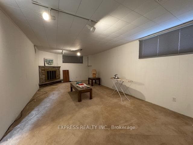 63 Cresthaven Drive photo 33