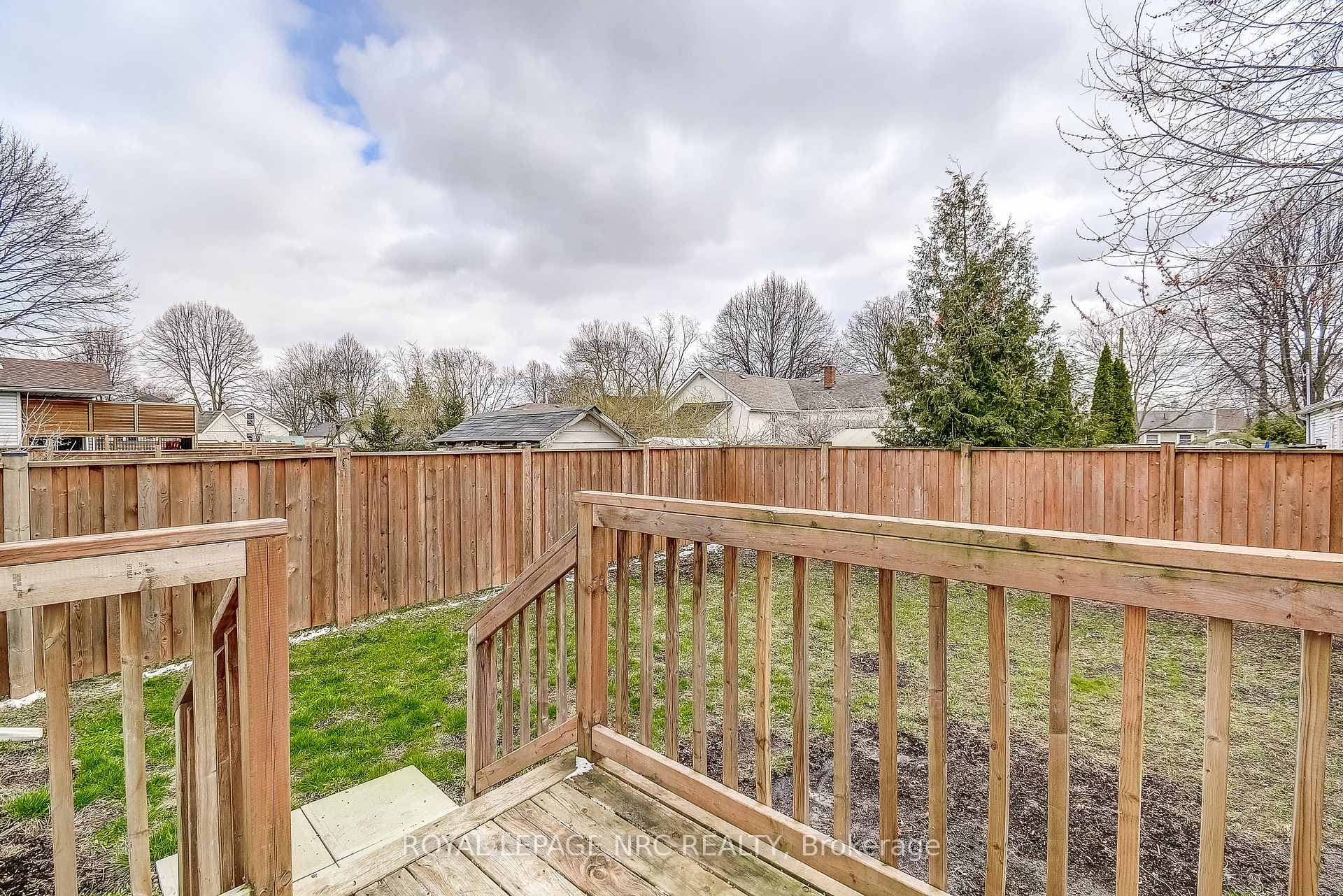 19 Sharpe Avenue photo 37
