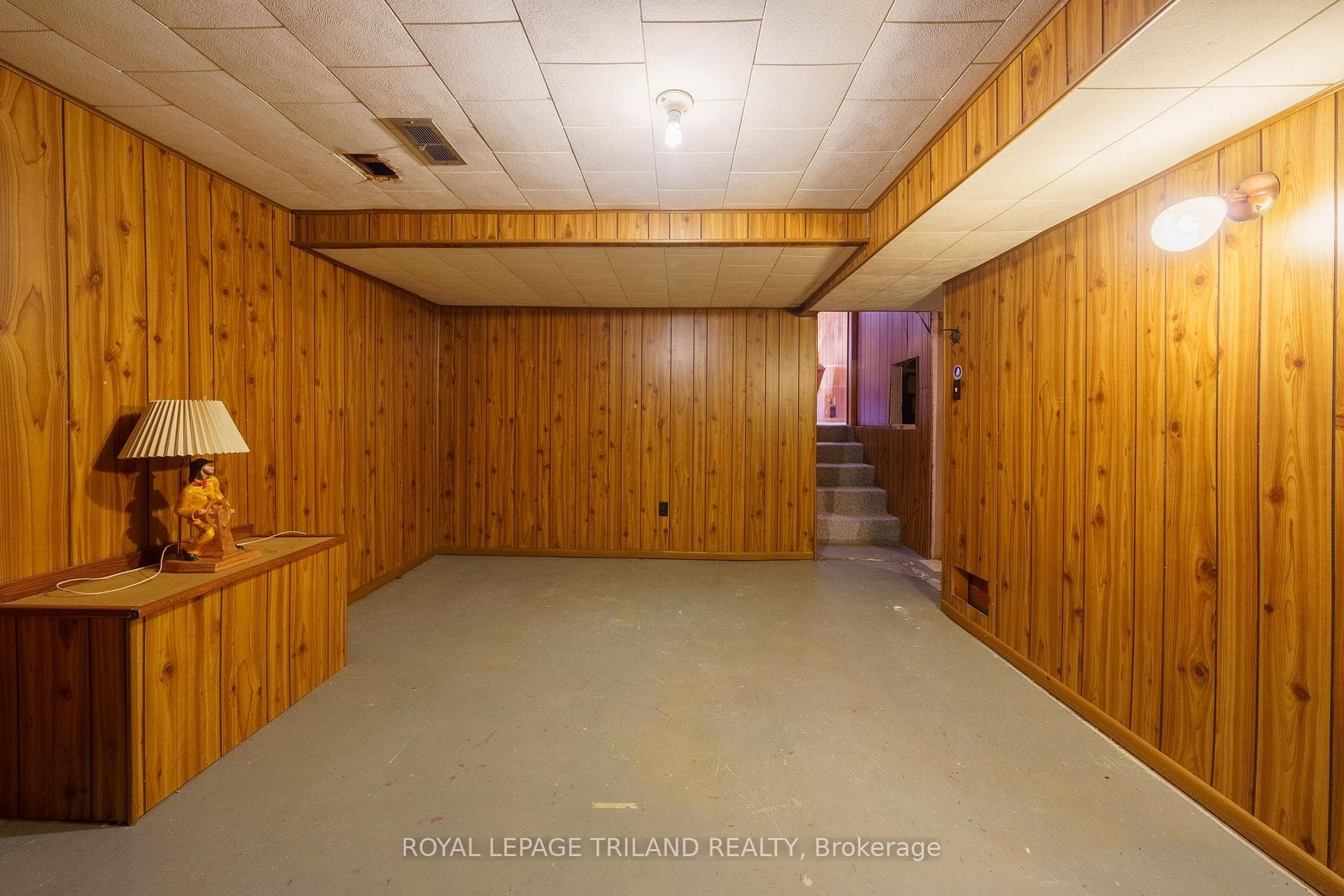 51 TWEED Crescent photo 25