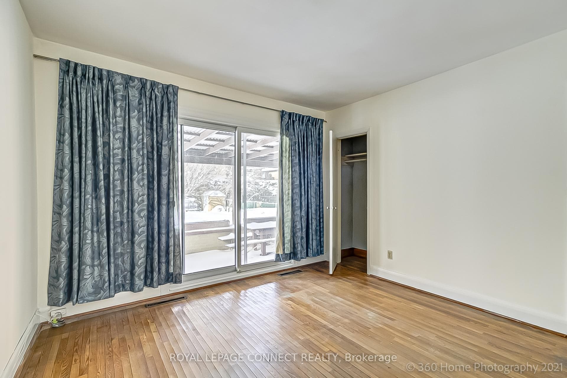 166 Moore Park Avenue photo 13