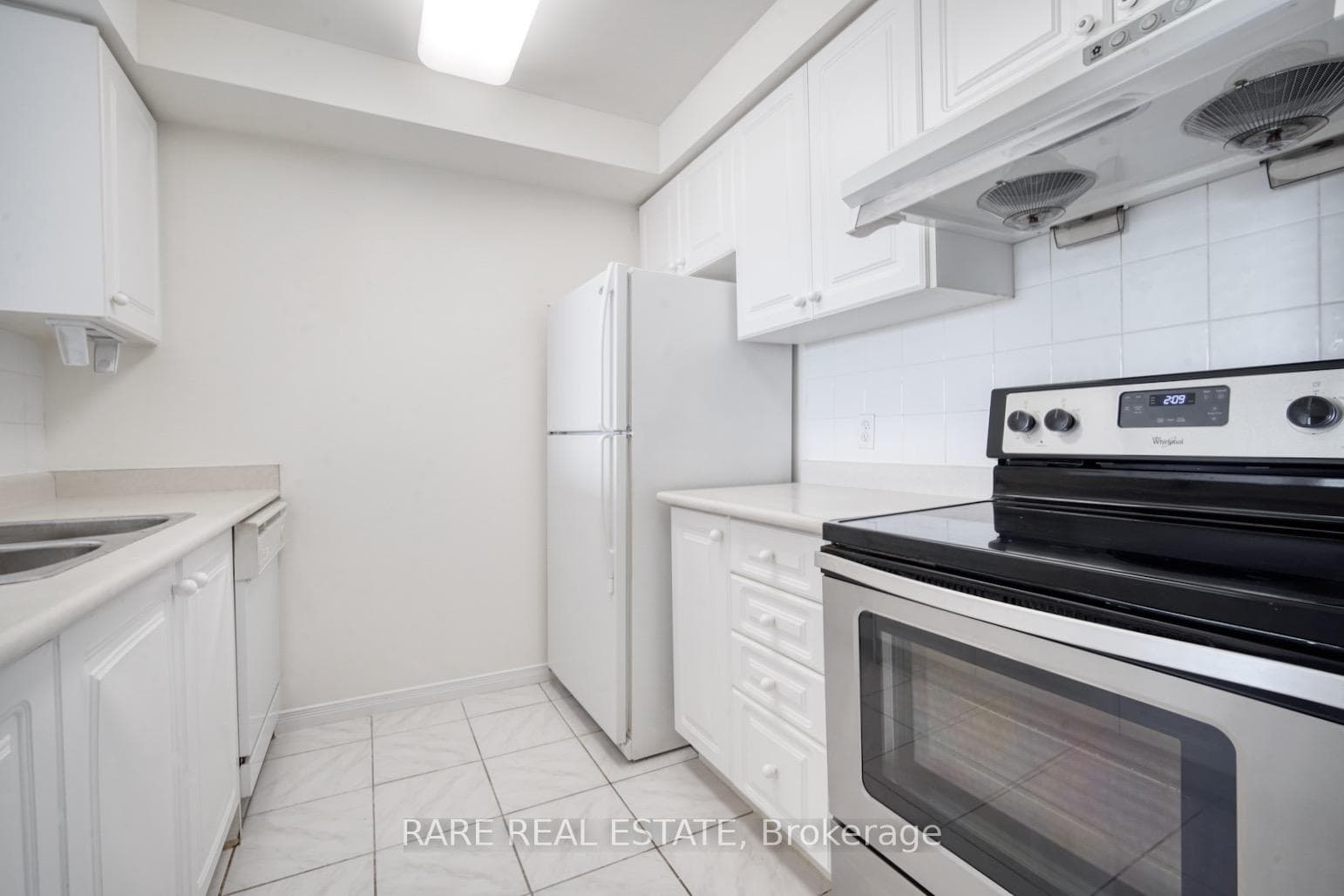 2628 McCowan Road Unit 705 photo 6