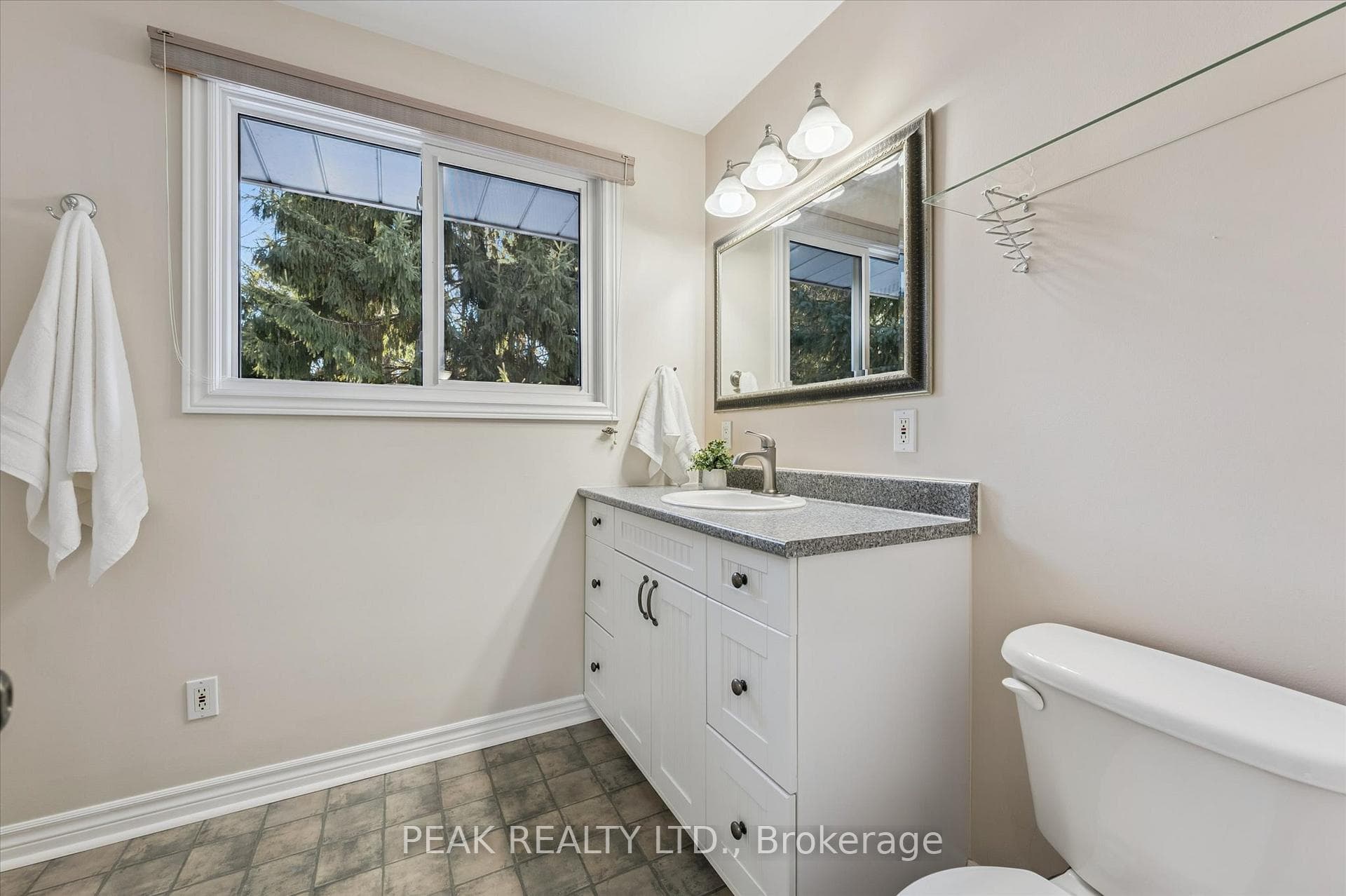 3 pc ensuite