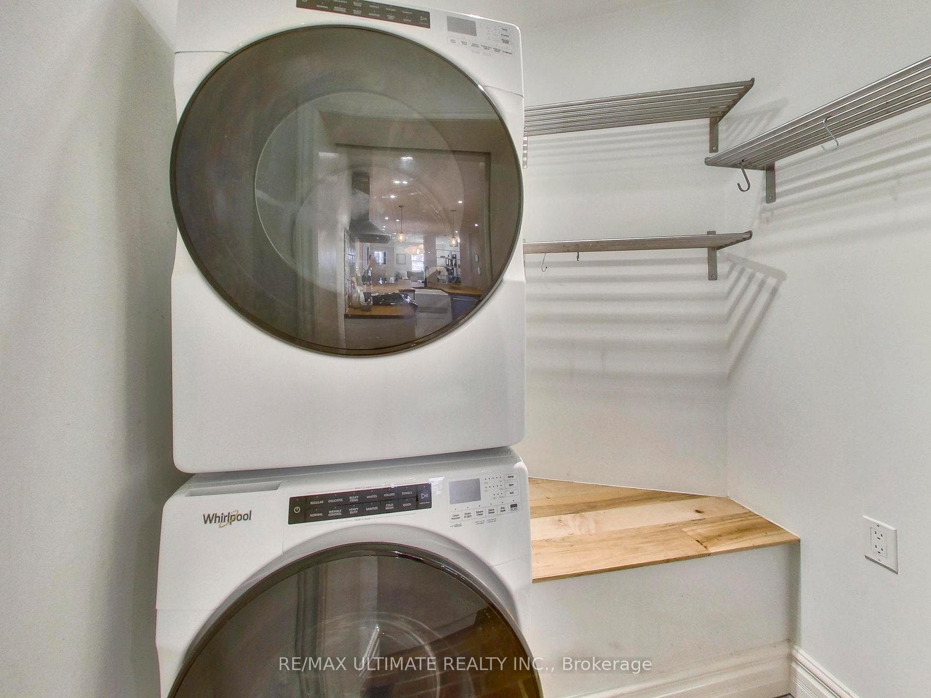 24 Pauline Avenue photo 18