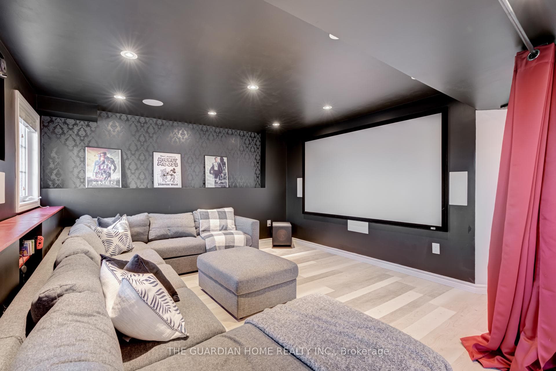 55 Purdy Place photo 34