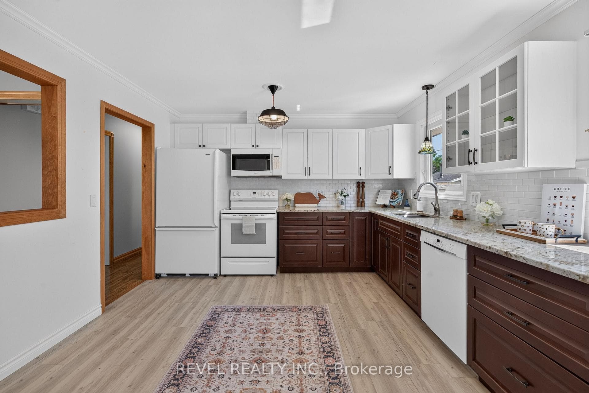 1804 St. Anne Street photo 7