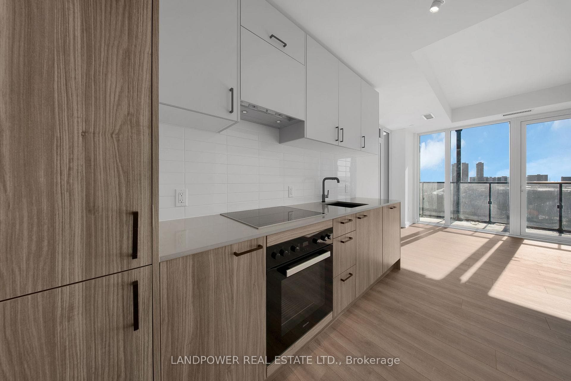 1 Quarrington Lane Unit 902 photo 5