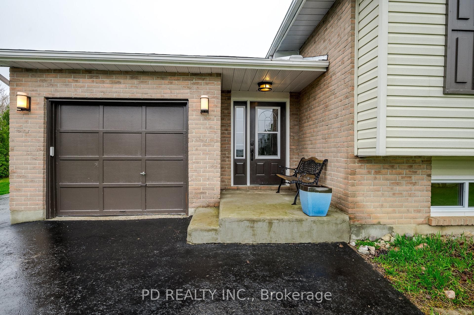 215 Charlore Park Drive photo 9
