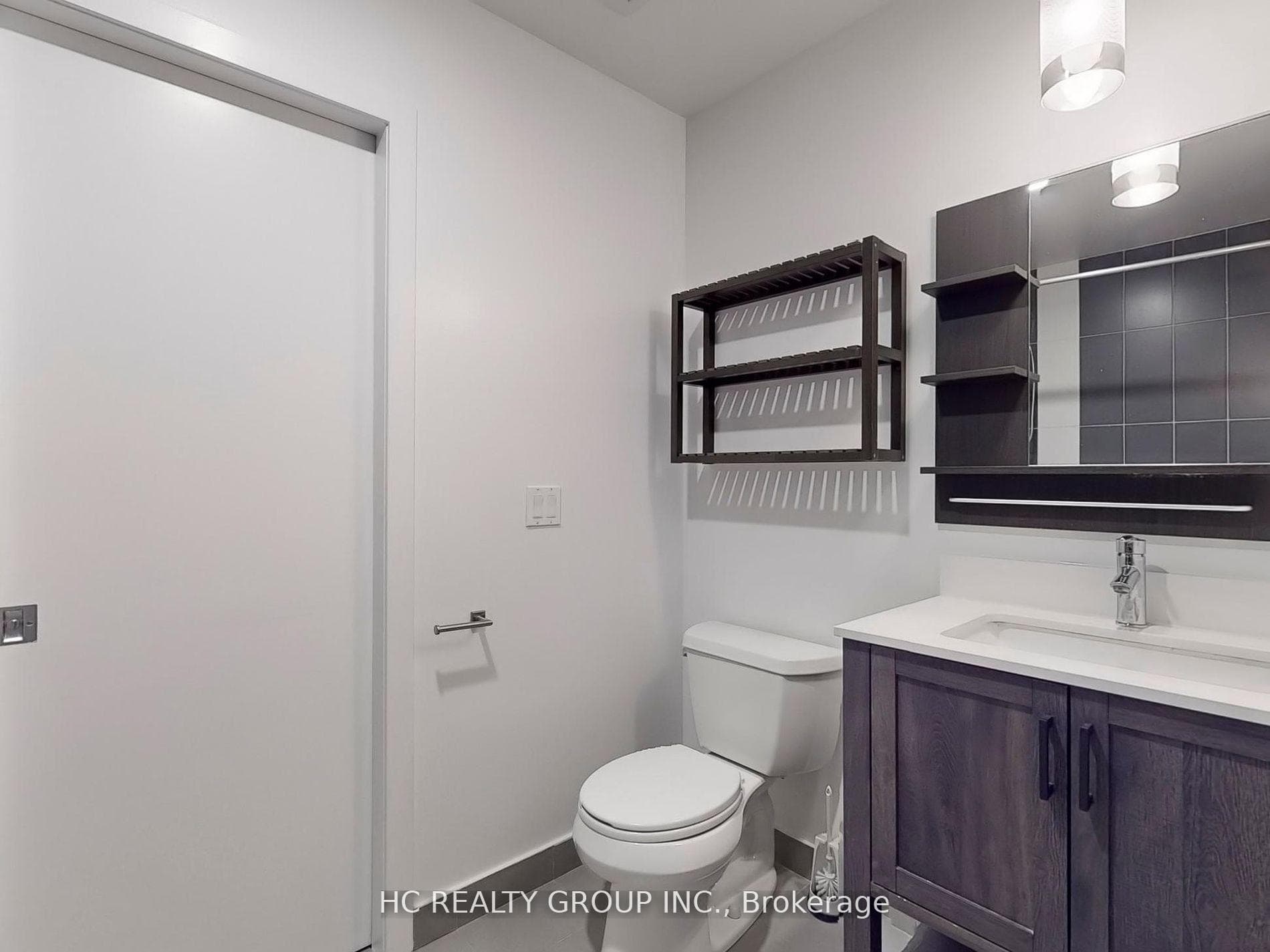 770 Bay Street Unit 1711 photo 8