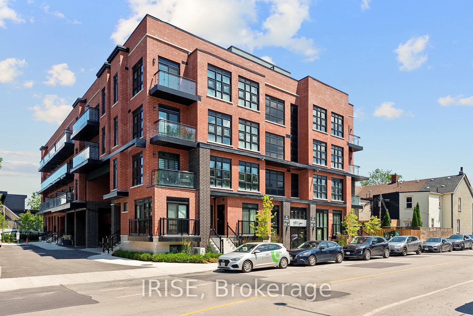 485 Logan Avenue Unit 303 photo 1