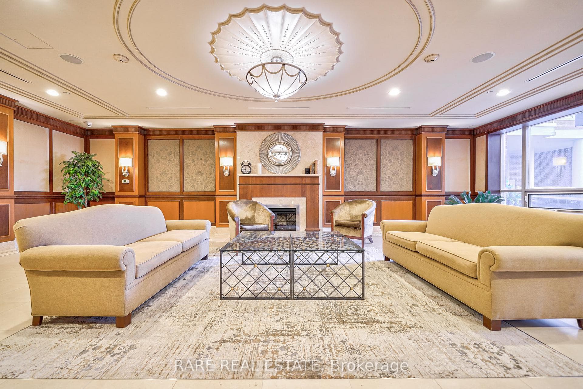 10101 Yonge Street Unit 320 photo 2