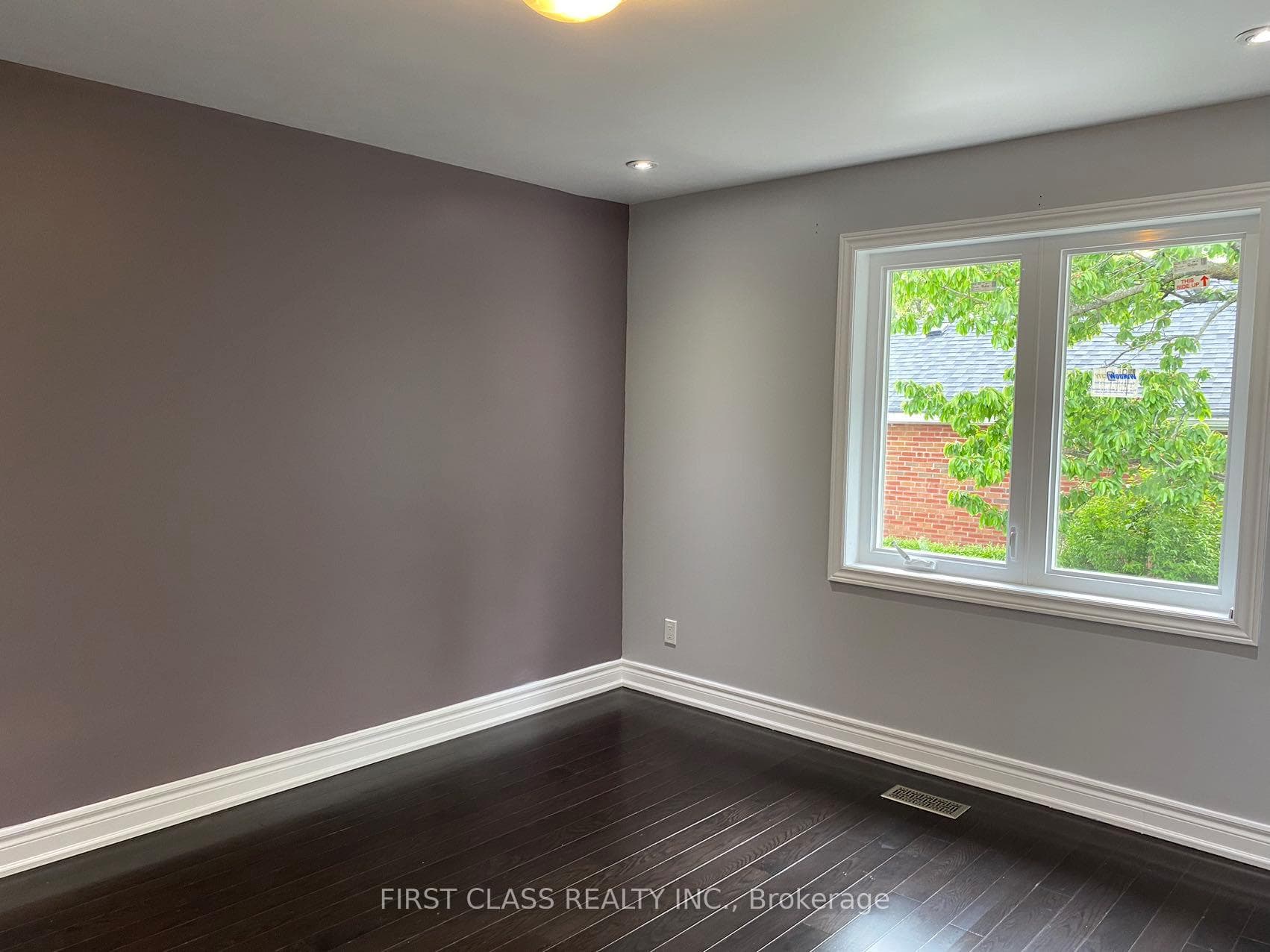 26 Wilmington Avenue photo 9
