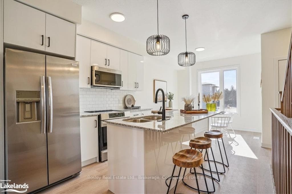 56 WINTERS Crescent photo 10