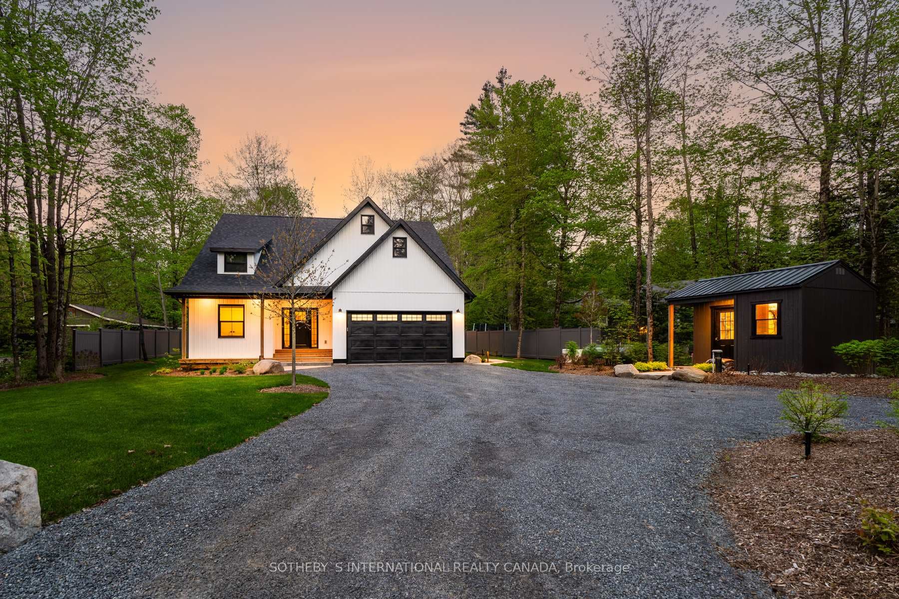 189 Balsam Chutes Road photo 2
