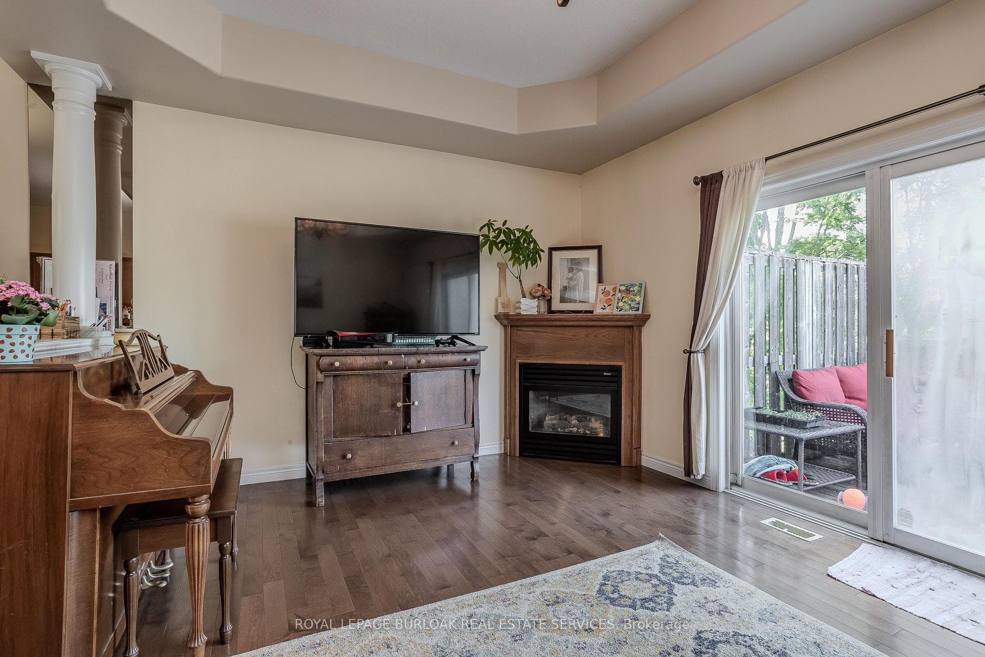 4061 Medland Drive photo 12