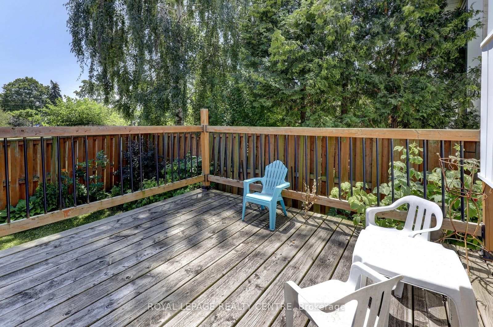 1296 Woodhill Court photo 41