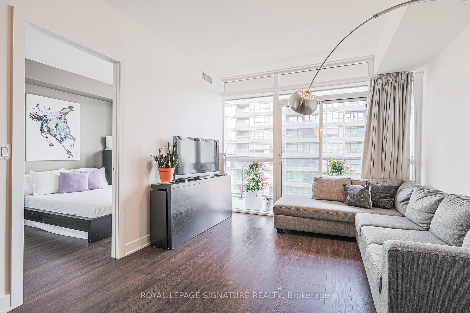169 Fort York Boulevard Unit 1207 photo 8