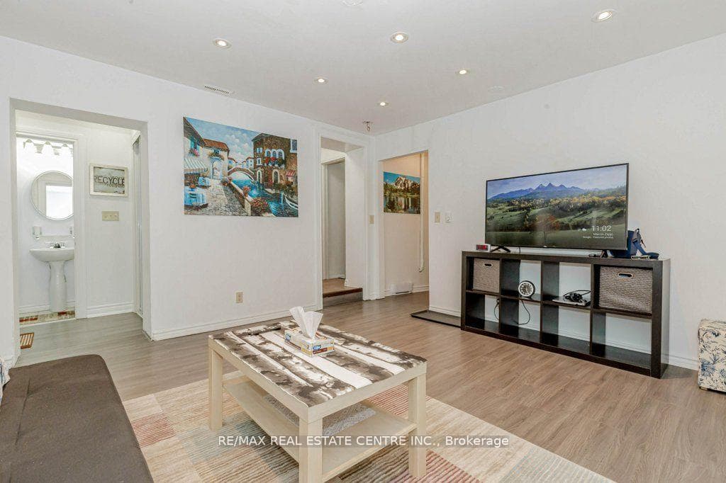 3 Avonmore Street photo 30