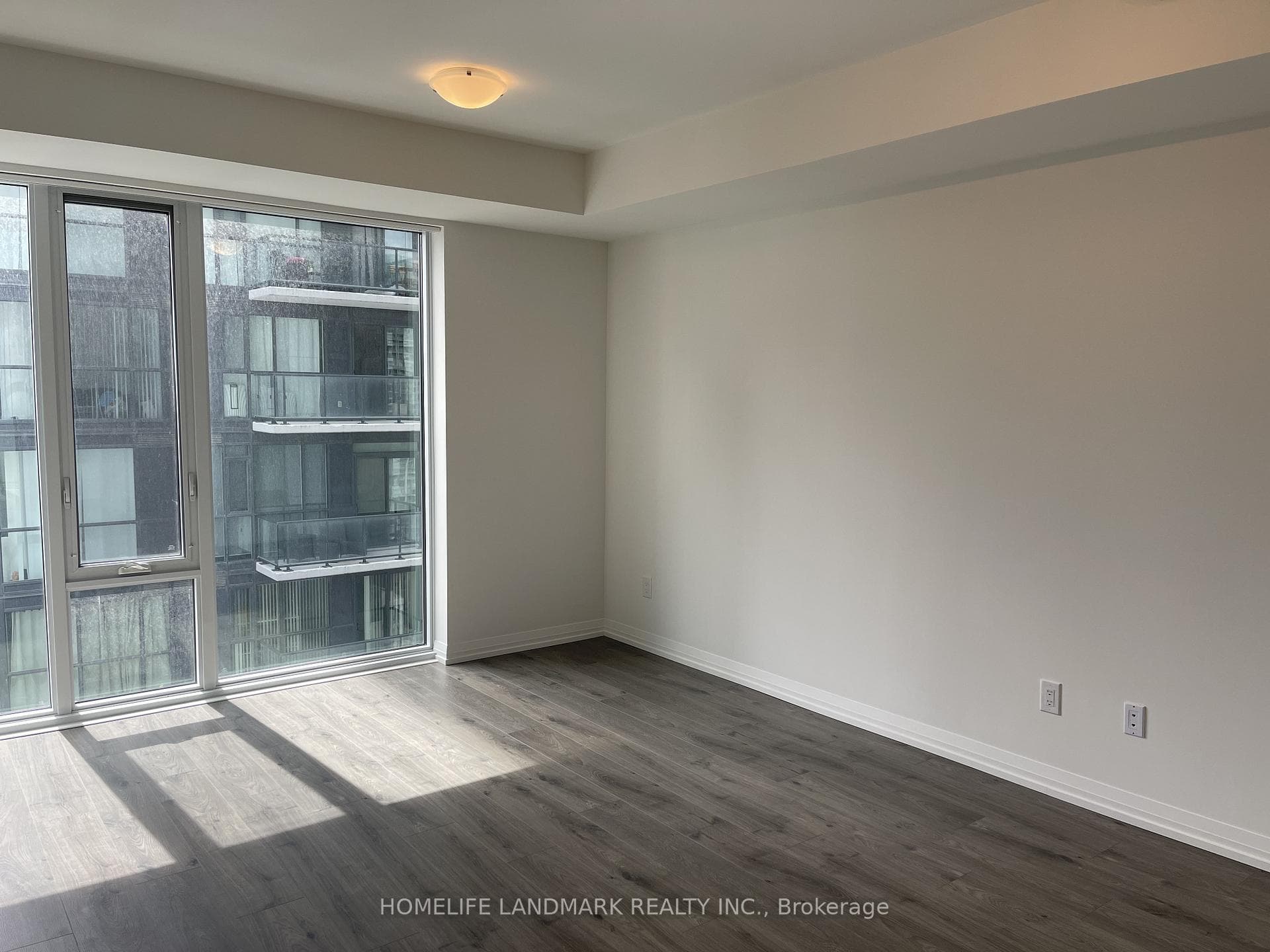 8 Widmer Street Unit 3215 photo 6