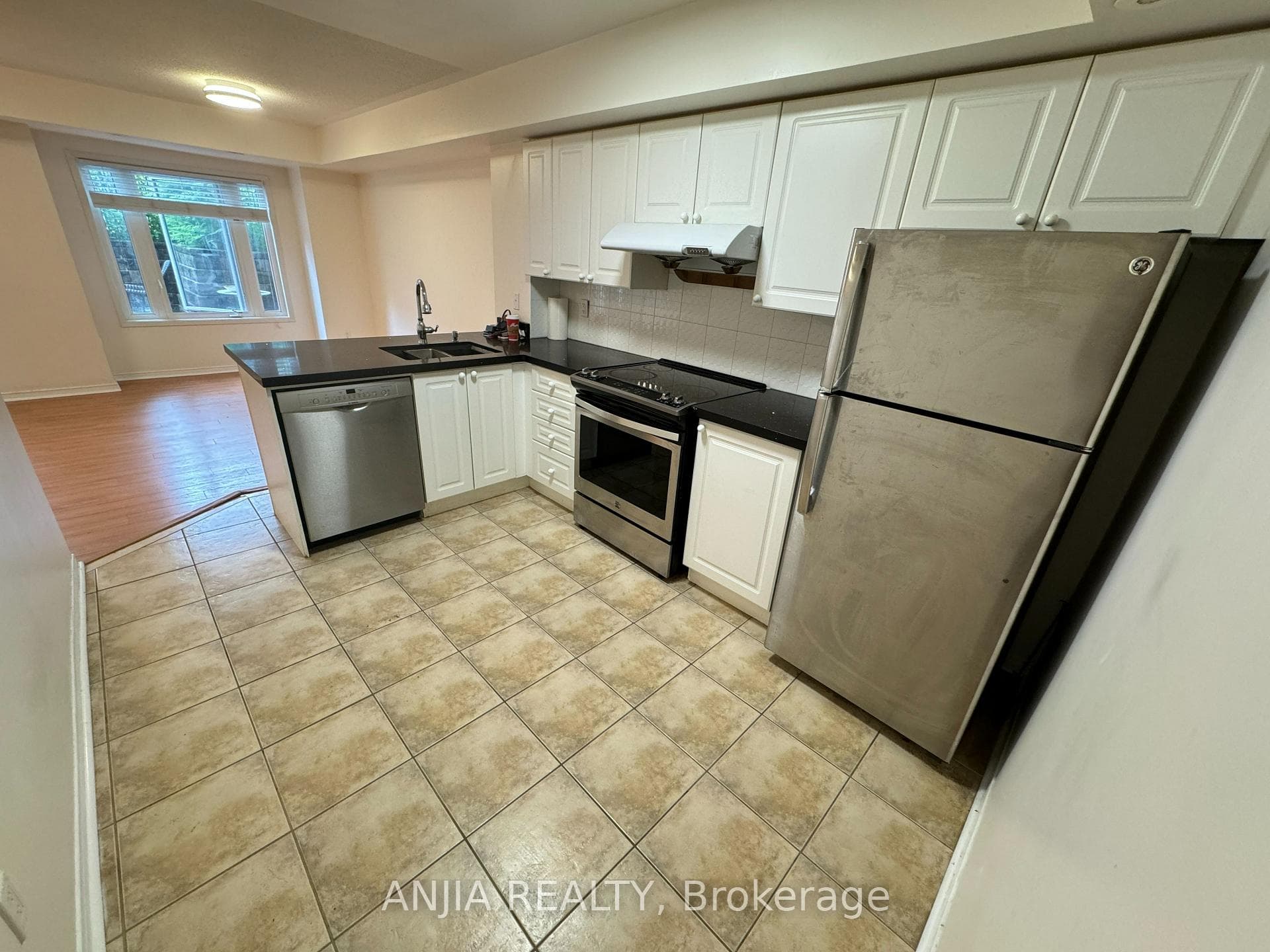 308 John Street Unit 112 photo 5