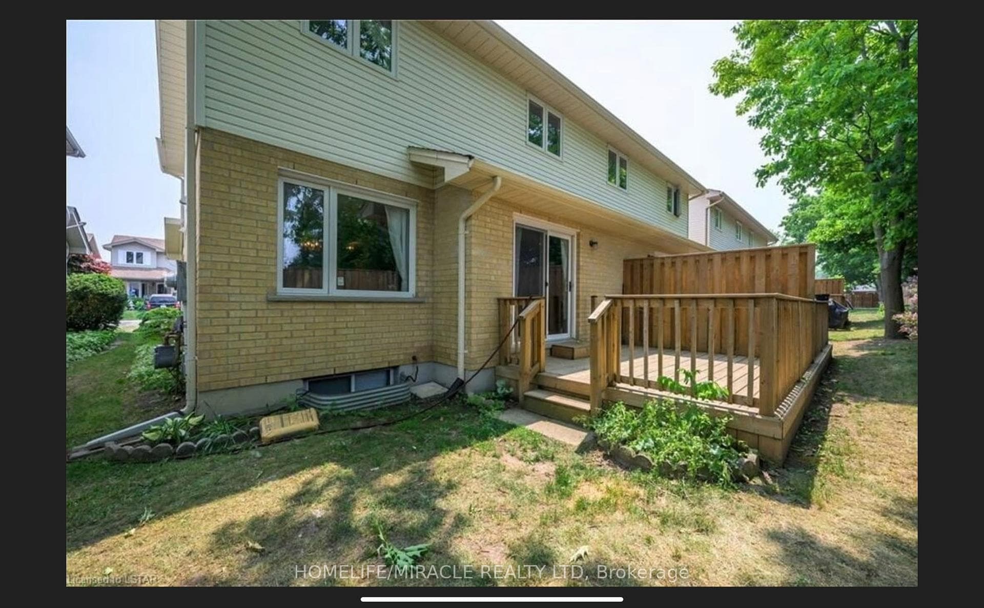 195 Barker Street Unit 7 photo 3
