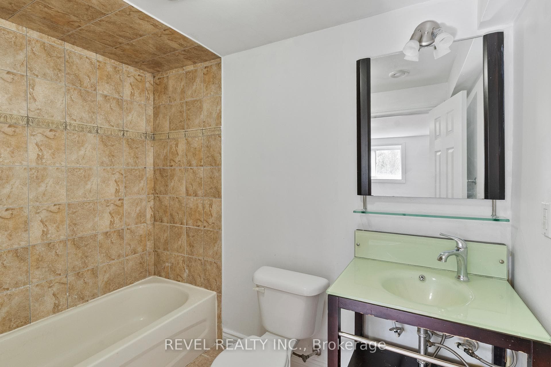 53 Muscat Crescent photo 16