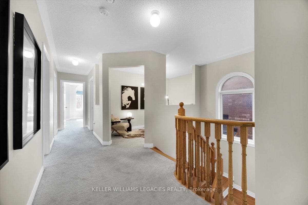 208 Greenwood Road photo 18