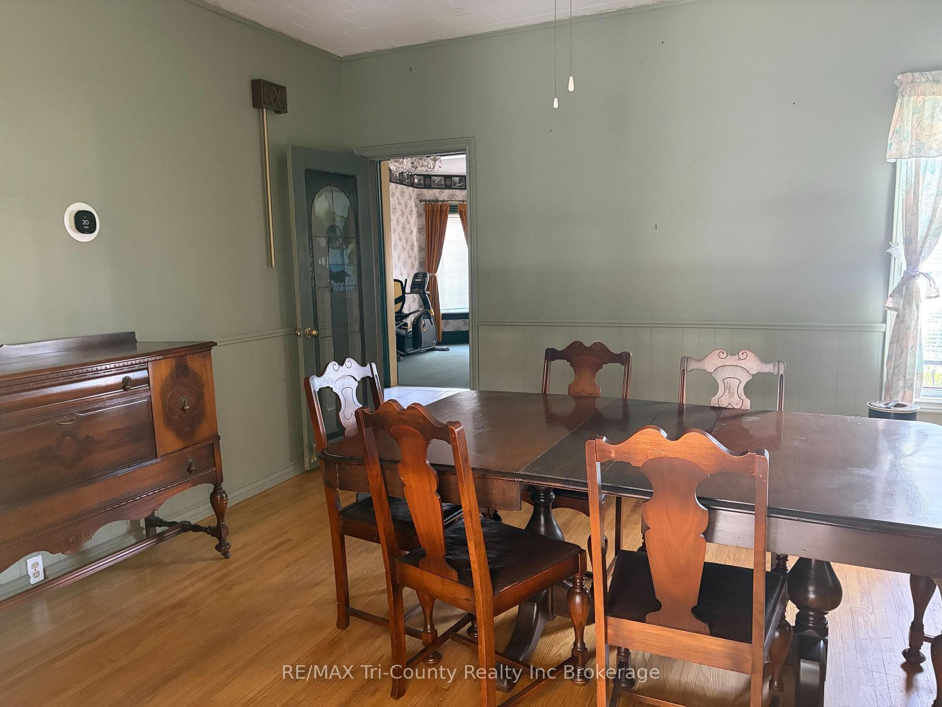 53 BROCK Street photo 22
