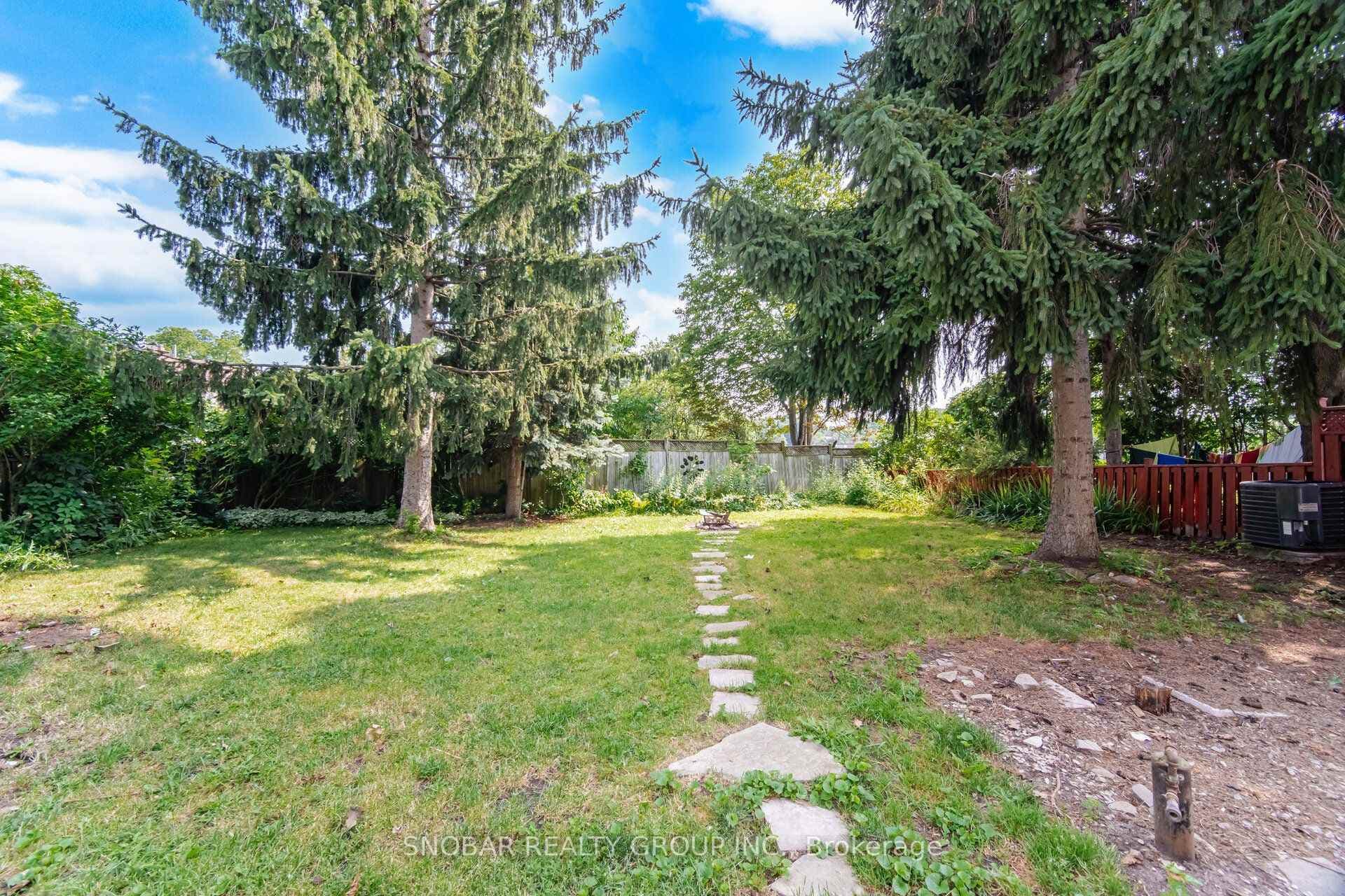 1228 Shamir Crescent photo 28