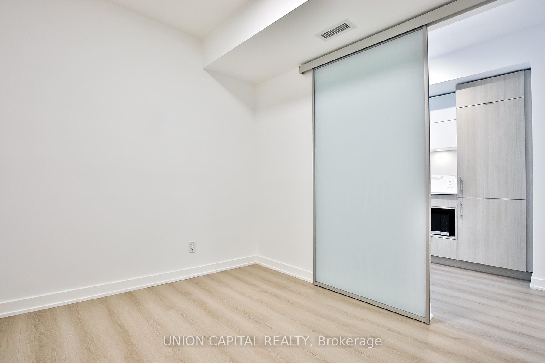 100 Queen Street Unit 2312 photo 21
