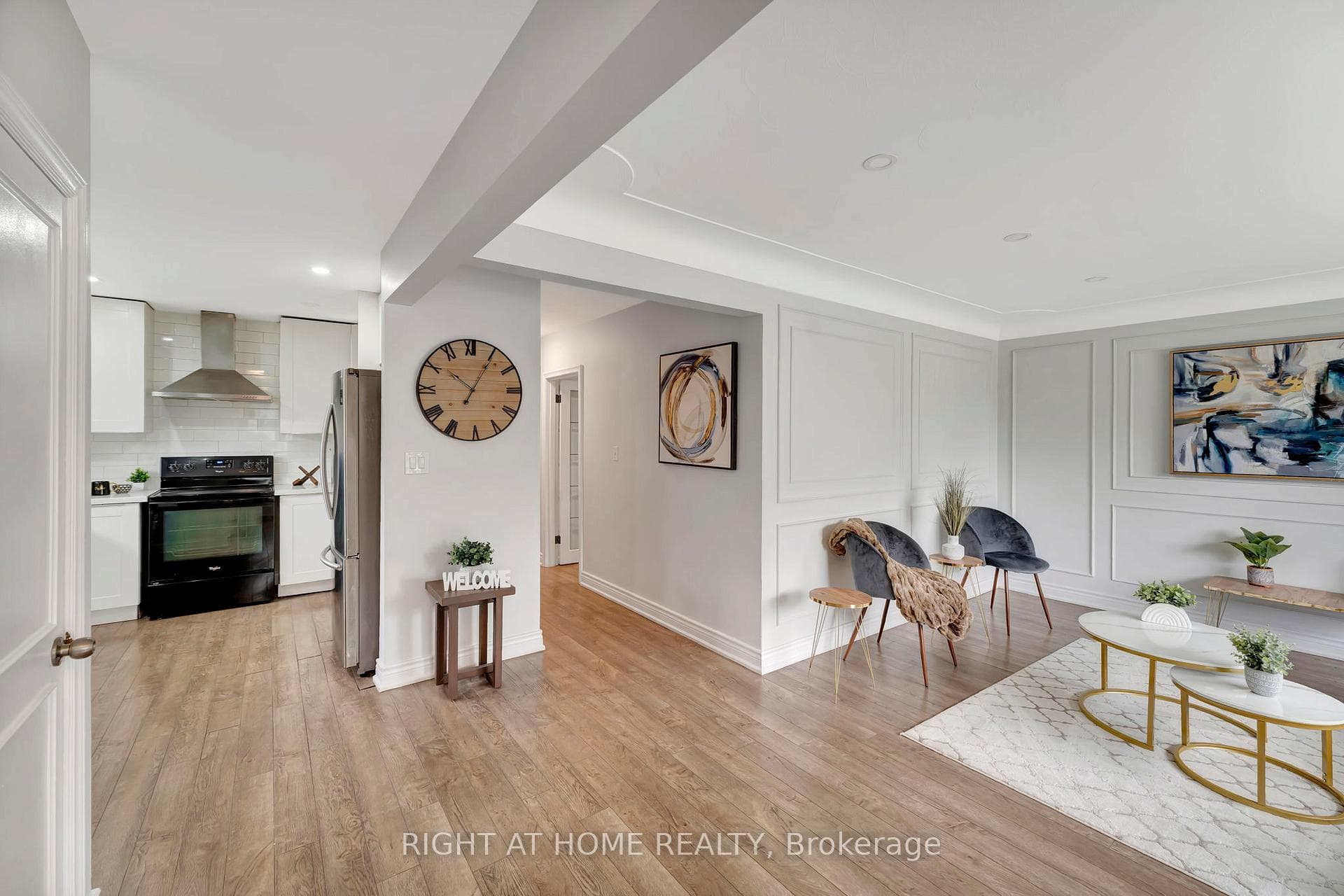 82 Warren Avenue photo 9