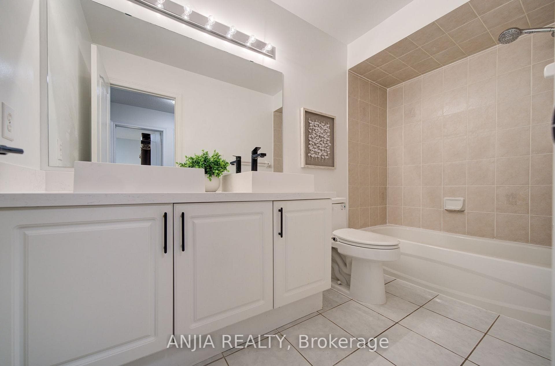 73 Hawksbury Road photo 27