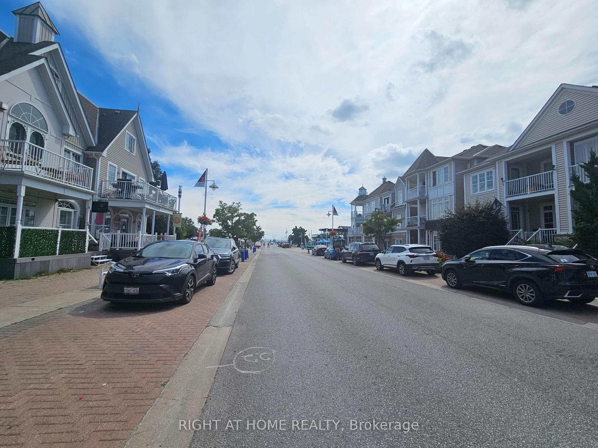 611 Liverpool Road photo 17