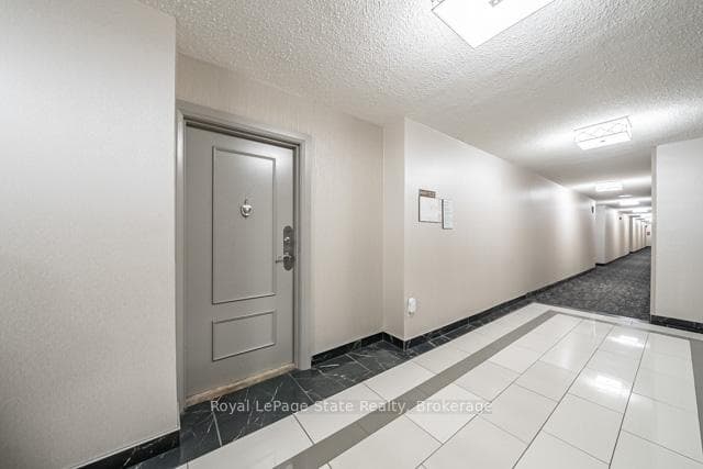500 Green Road Unit 1801 photo 4