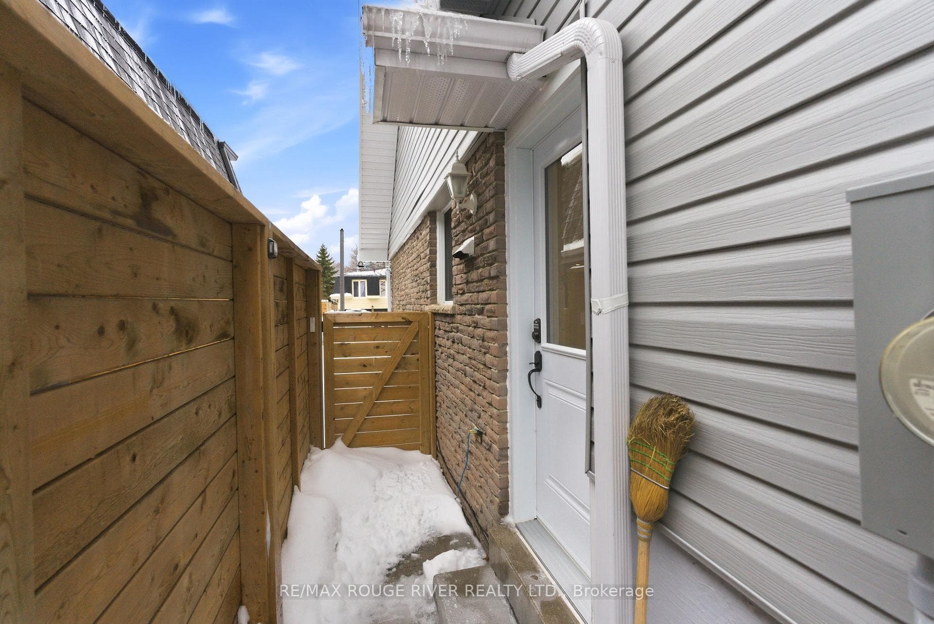 5 Glenmount Court photo 49
