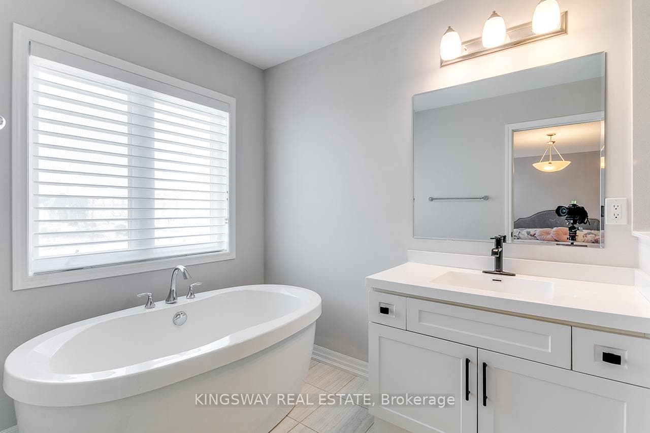 3490 Vernon Powell Drive photo 24