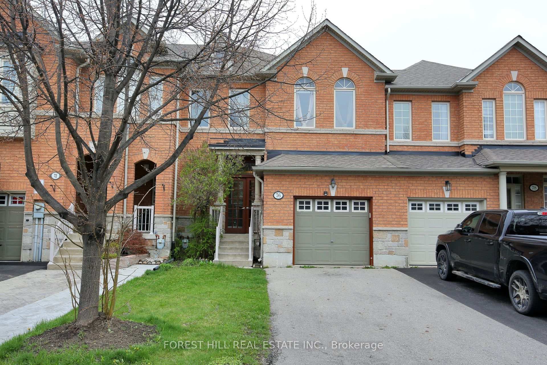 76 Gauguin Avenue photo 1