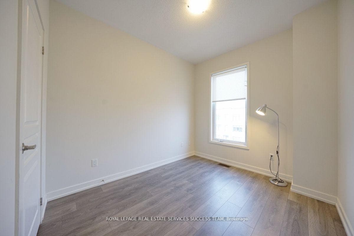 3074 Ernest Appelbe Boulevard photo 18