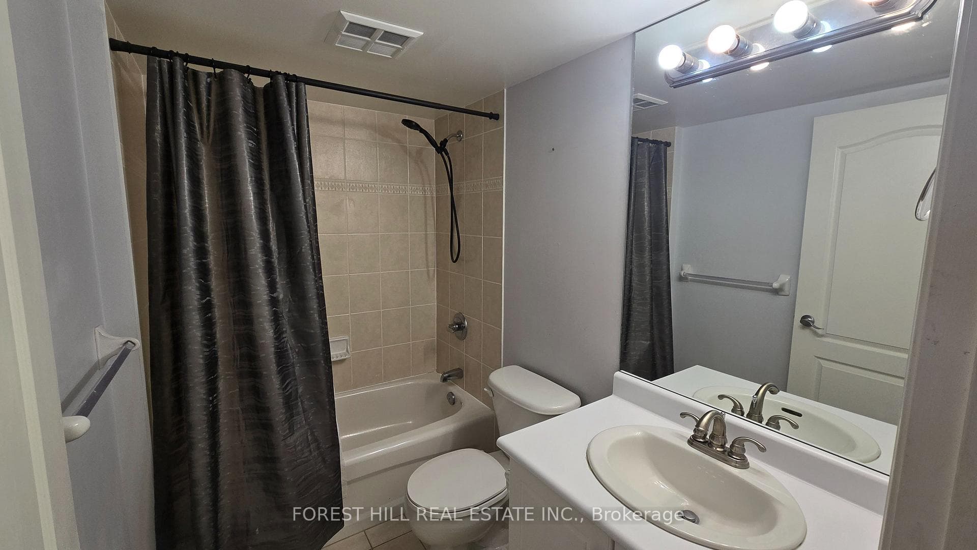 50 Disera Drive Unit 1216 photo 13
