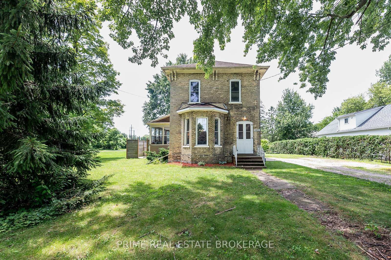 164 Charles Street photo 1