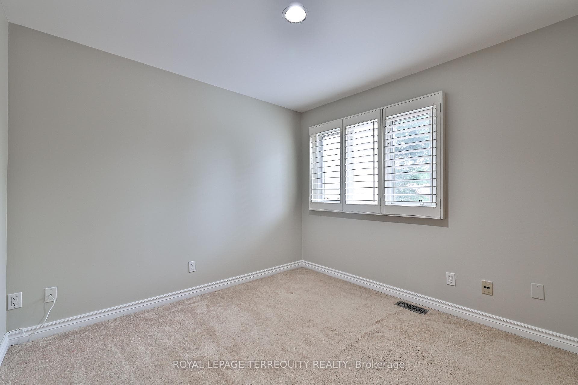 123 Melrose Avenue photo 28