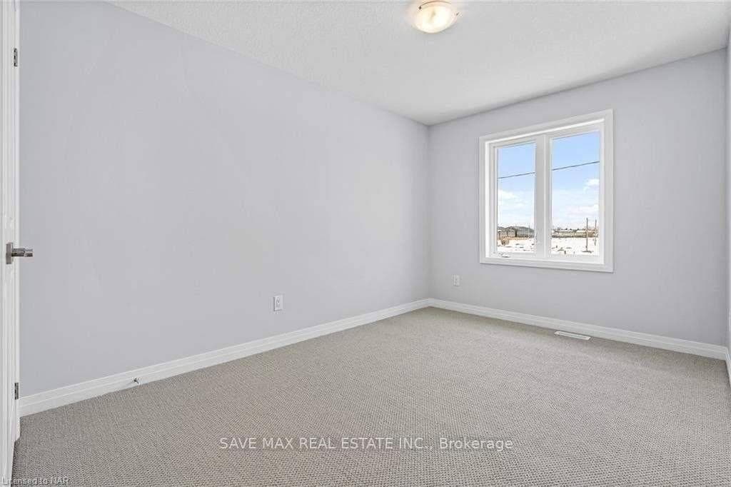 4855 Pettit Avenue photo 15