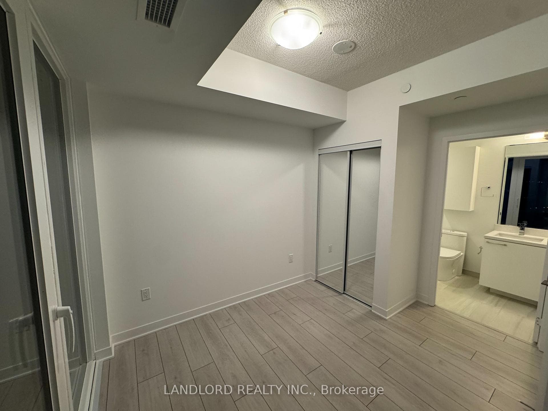 260 Malta Avenue Unit 2004 photo 13