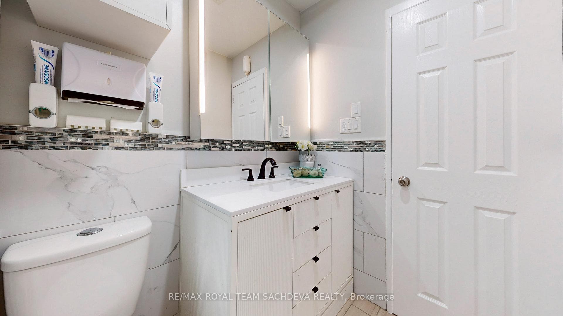 166 Celina Street photo 17