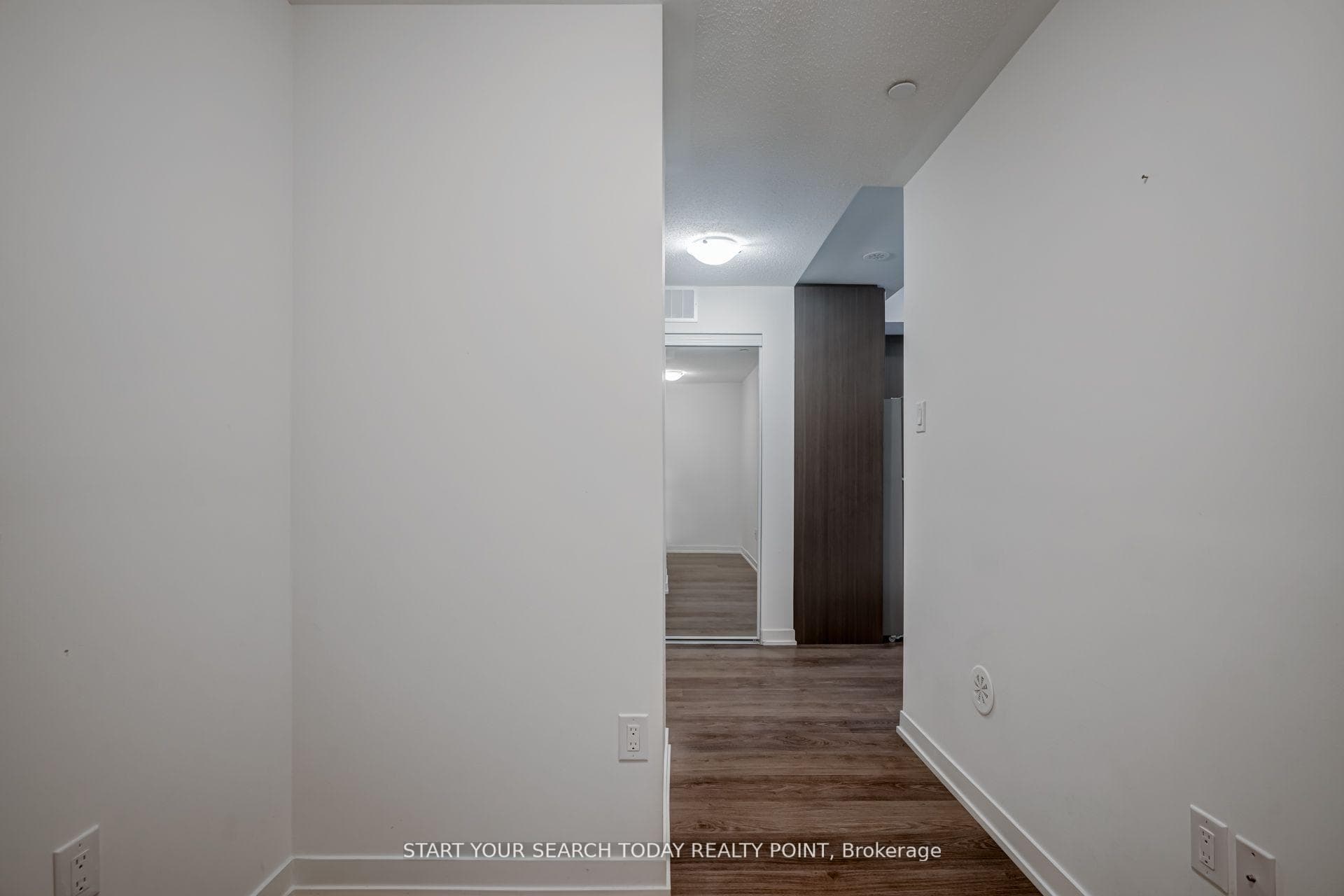 5131 Sheppard Avenue Unit 108 photo 7