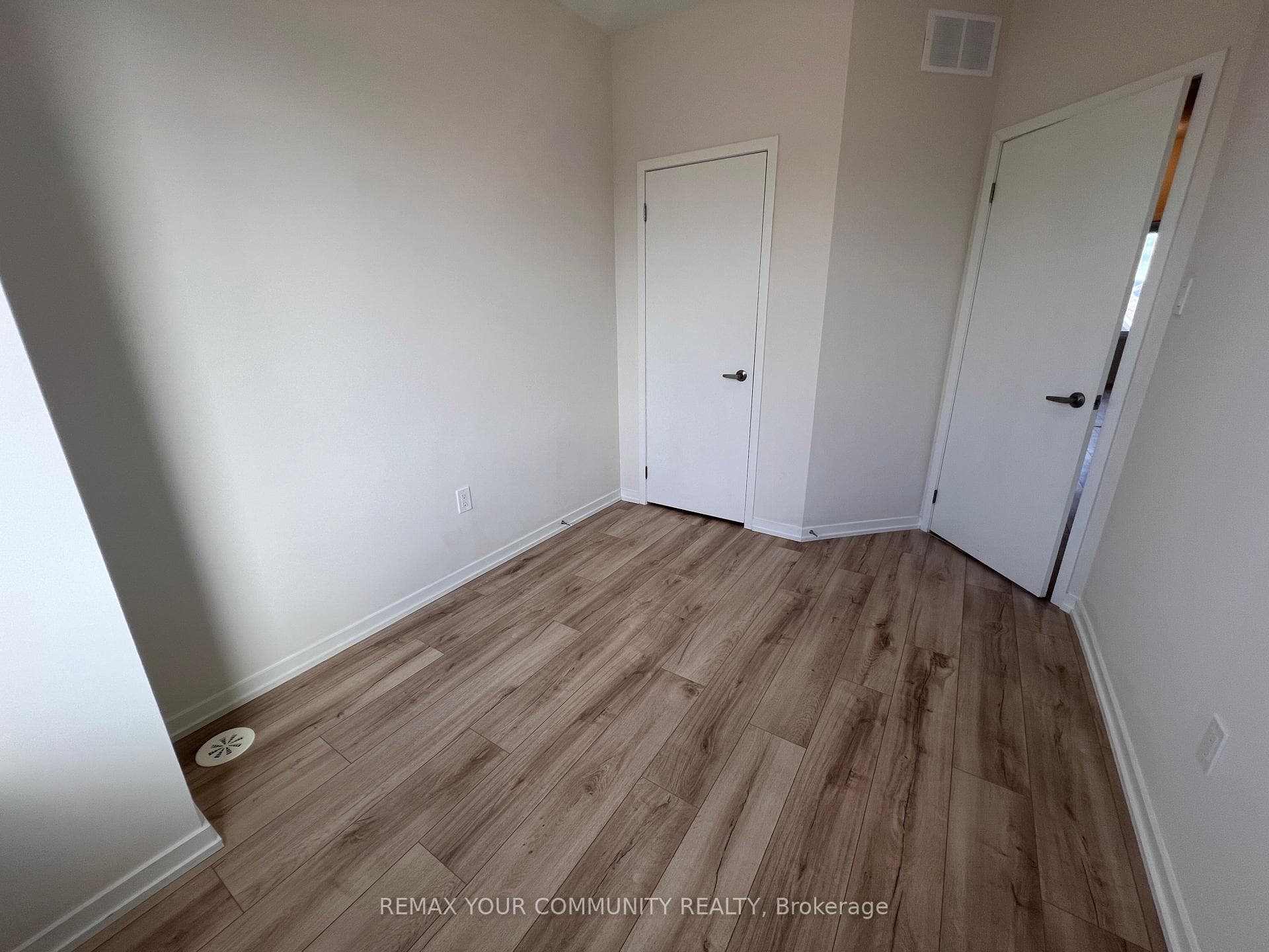 137 Rattenbury Road photo 28