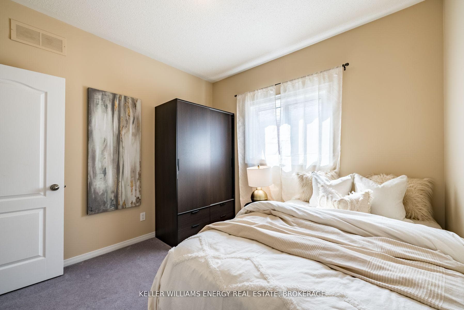 719 Ormond Drive photo 23