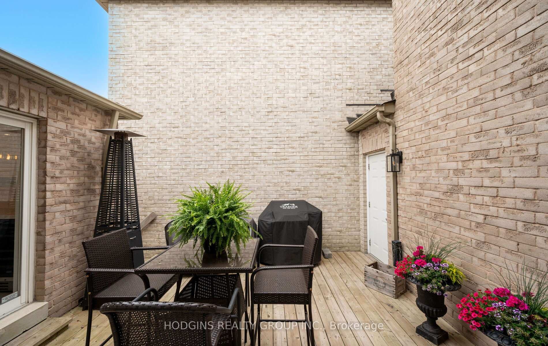 1644 Casablanca Circle photo 31