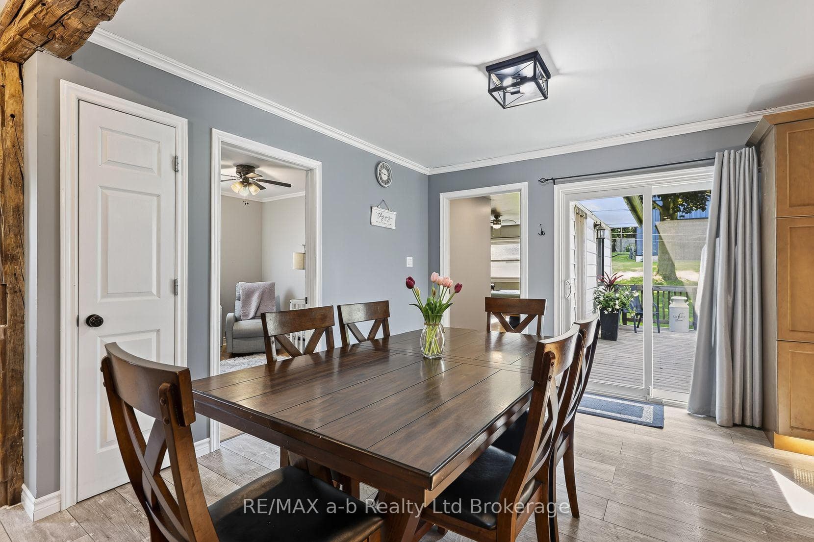 584112 BEACHVILLE Road photo 21